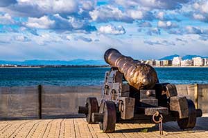 COSTA BRAVA: HISTORIA, TURISMO Y EL ENCANTO DEL ALQUILER VACACIONAL ACTUAL